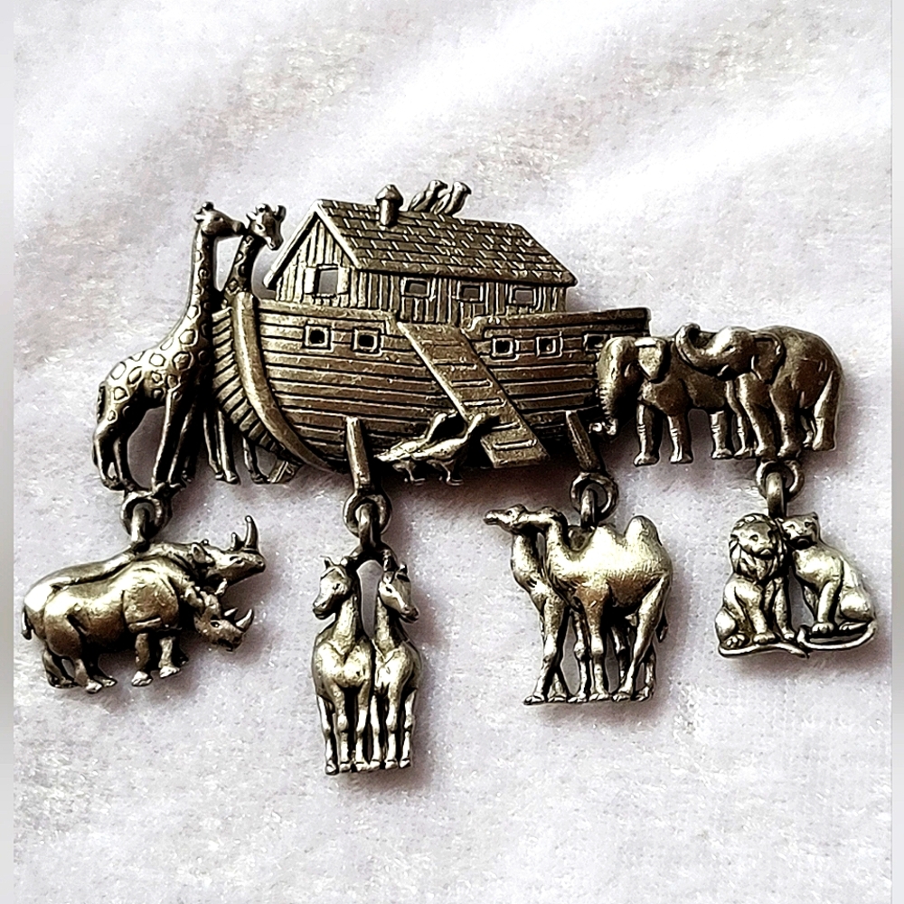 Vintage JJ Signed Brooch Pin Pewter Noahs Ark Dangling Animals Pairs Charms